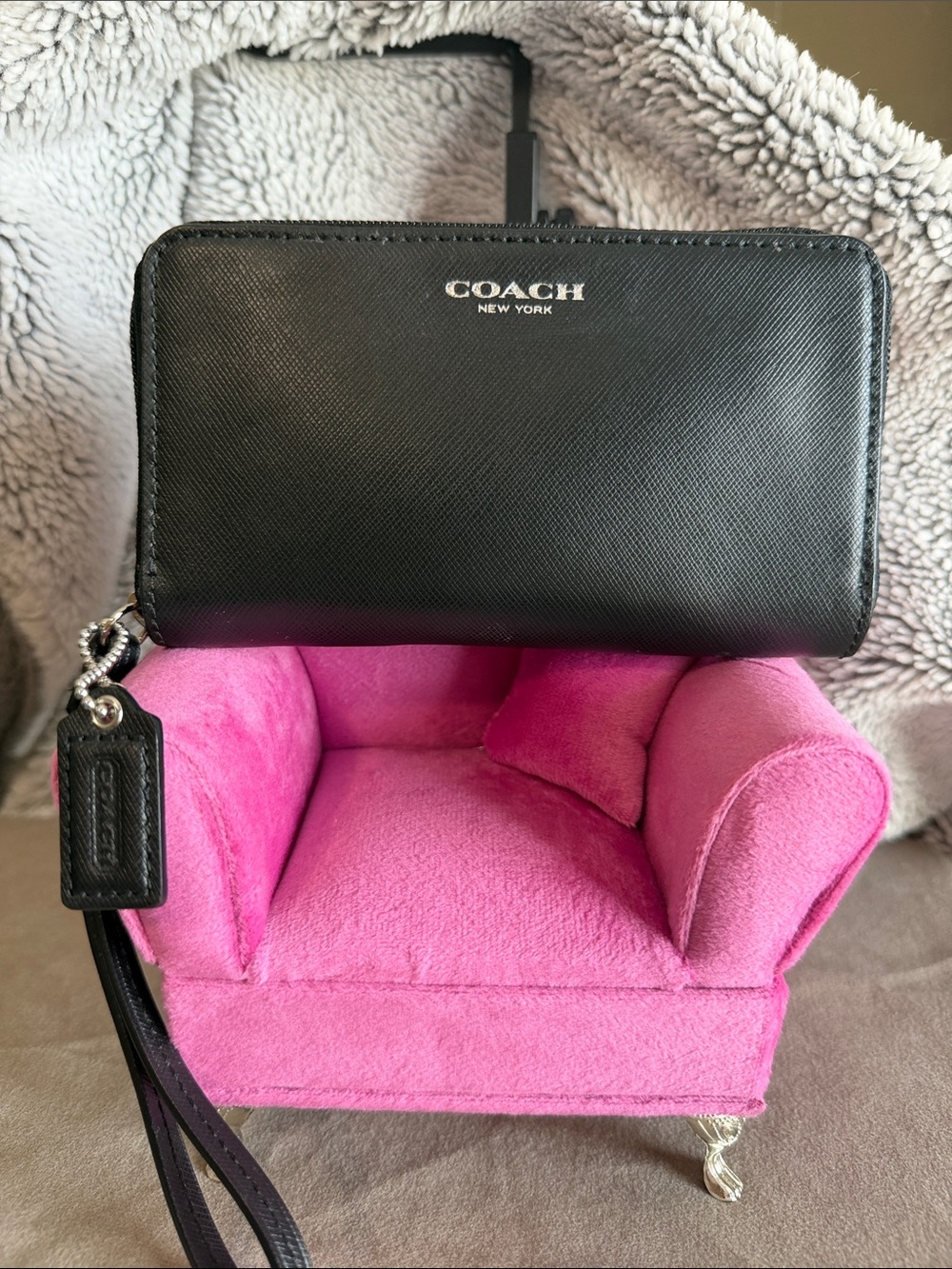Coach Black Leather FULL Zip Wristlet Wallet with Silver Logo